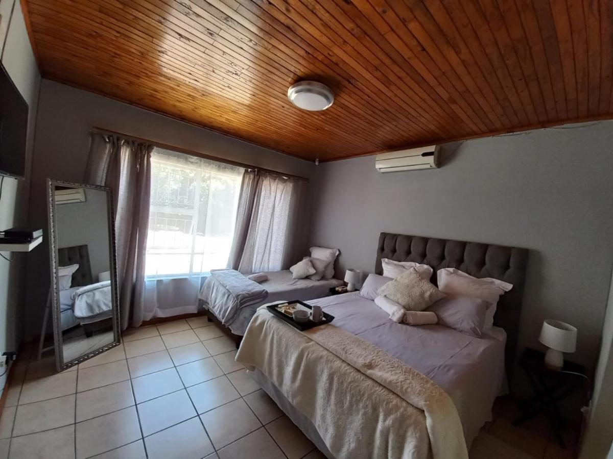 Meyiwa Guest Palace Newcastle Kültér fotó